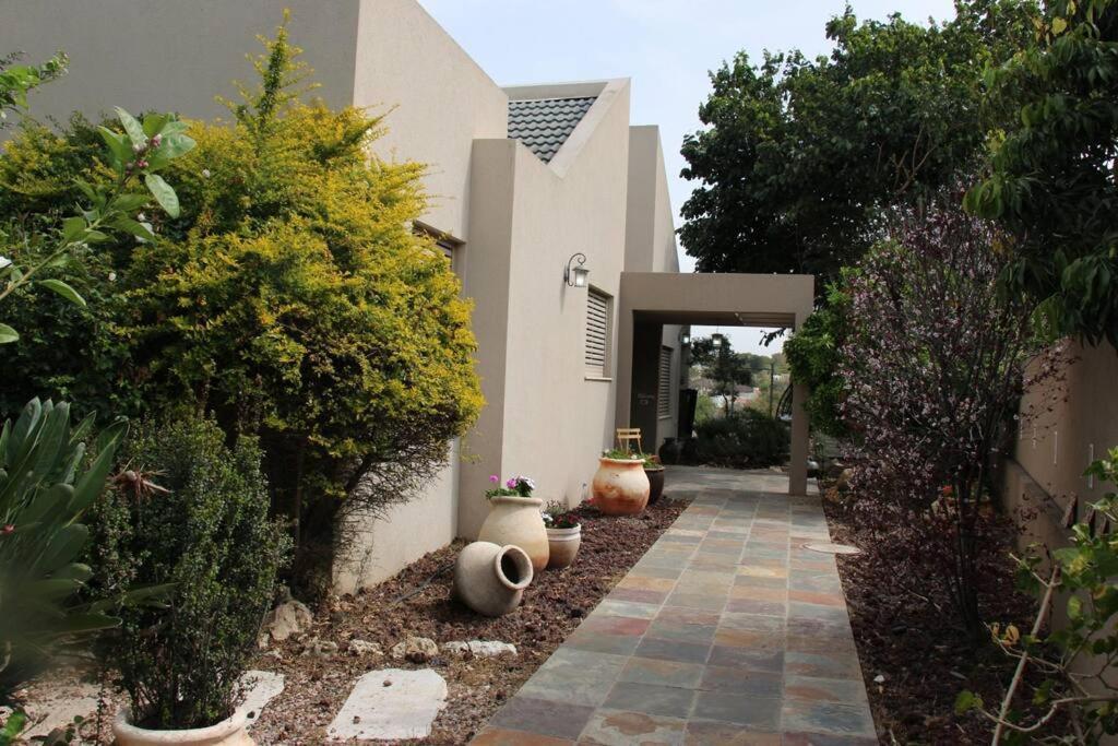קשת בענן Villa Modi'in Ngoại thất bức ảnh